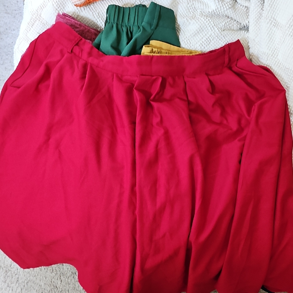 1x/2x Modcloth Colorful Skirt Set - Mauve, Red, Green, & Yellow - Picture 2 of 5